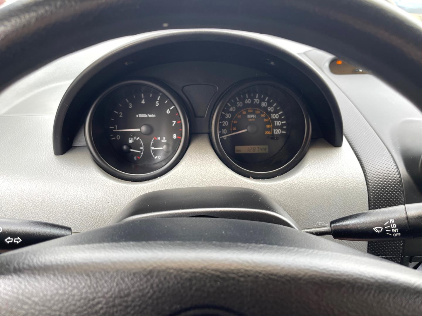 2005 Galaxy White /Gray Cloth Chevrolet Aveo LS (KL1TD62615B) with an 2.2L 4 Cyl. engine, Manual transmission, located at 801 South State Street, Salt Lake City, UT, 84111, (801) 328-0098, 40.751953, -111.888206 - Experience excellent performance with this 2005 Chevrolet Aveo! With its sleek design, efficient fuel consumption, and spacious interior, it's the perfect combination of style and convenience. Affordable and well-maintained, this used Aveo offers a reliable and comfortable ride. Make it yours today! - Photo#15