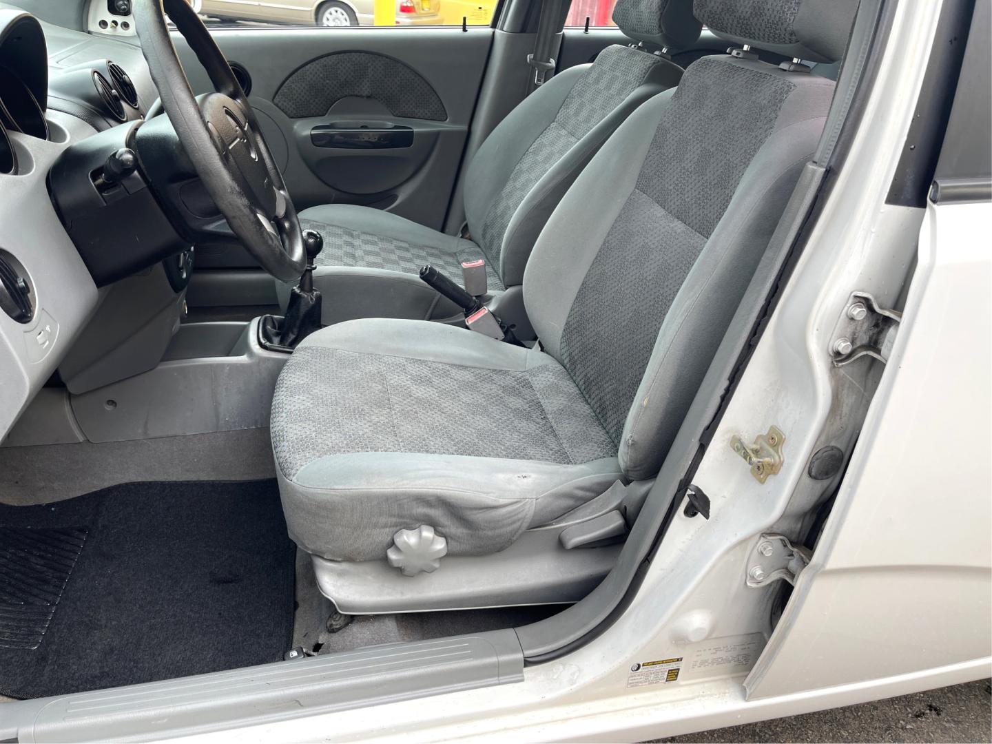 2005 Galaxy White /Gray Cloth Chevrolet Aveo LS (KL1TD62615B) with an 2.2L 4 Cyl. engine, Manual transmission, located at 801 South State Street, Salt Lake City, UT, 84111, (801) 328-0098, 40.751953, -111.888206 - Experience excellent performance with this 2005 Chevrolet Aveo! With its sleek design, efficient fuel consumption, and spacious interior, it's the perfect combination of style and convenience. Affordable and well-maintained, this used Aveo offers a reliable and comfortable ride. Make it yours today! - Photo#8