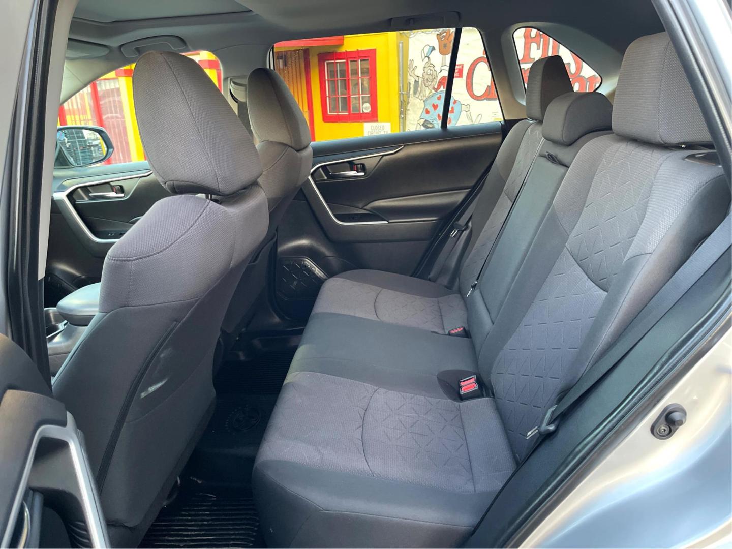 2019 Silver Sky Metallic /Black Cloth Toyota RAV4 XLE AWD (2T3P1RFV6KC) with an 2.5L 4 Cyl. engine, Automatic transmission, located at 801 South State Street, Salt Lake City, UT, 84111, (801) 328-0098, 40.751953, -111.888206 - Low Miles! Free Carfax!!! Wow! Extra clean!! Immaculate condition!! Dry Climate, No Rust, No Salt, No Snow, No Kids!! Free Carfax!! Must see!! Go to www.firstclasscars.com for more information and full disclaimer pertaining to the sale of this car Our service department is OPEN DAILY to help w - Photo#8