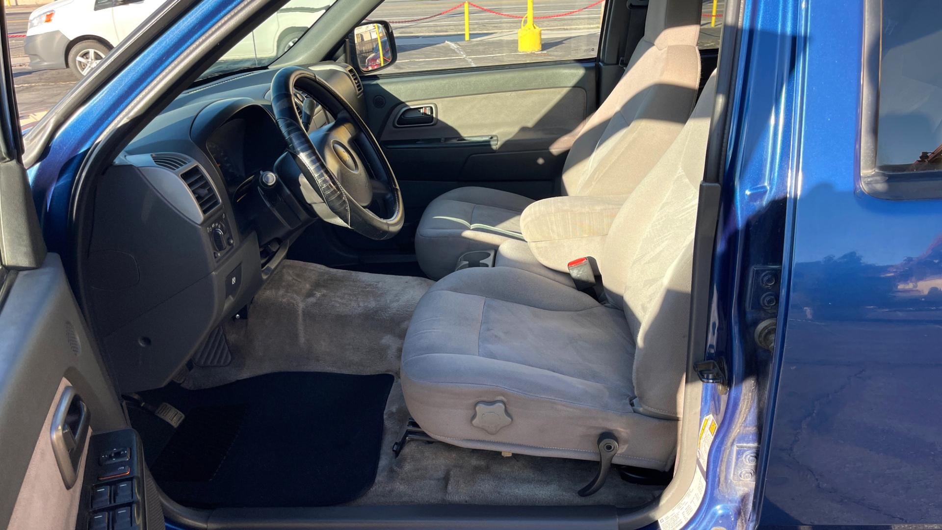 2005 Superior Blue Metallic /Gray Cloth Chevrolet Colorado LS Crew Cab (1GCCS136158) with an 3.5L 5 Cyl. engine, Automatic transmission, located at 801 South State Street, Salt Lake City, UT, 84111, (801) 328-0098, 40.751953, -111.888206 - Experience exceptional rides with our 2005 Chevrolet Colorado! Despite its age, this gem boasts reliable performance, robust power, and smooth handling. Perfectly maintained and affordably priced, it's an excellent choice for first-time owners or budget-conscious buyers. Grab this unbeatable deal wh - Photo#8