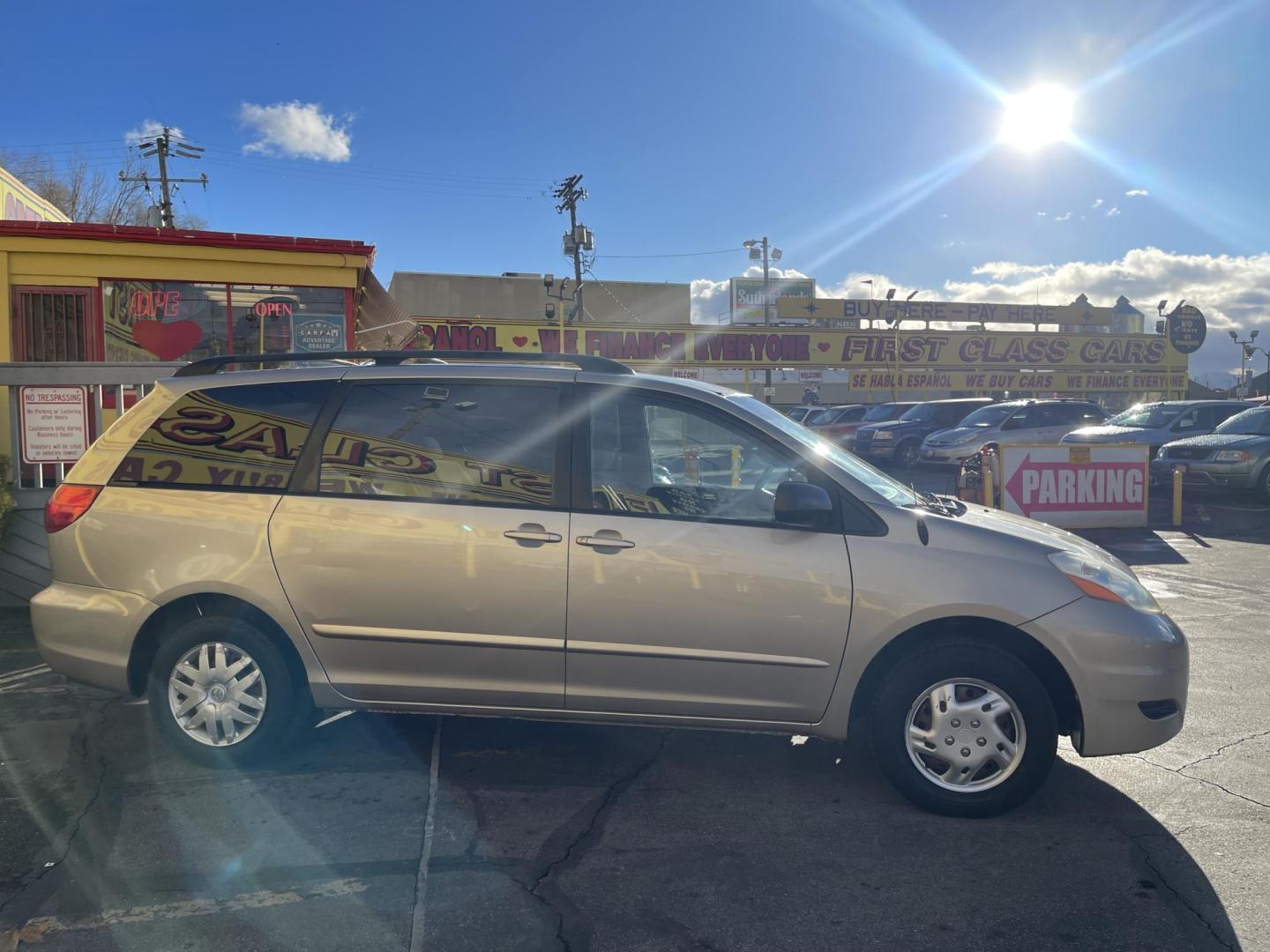 2006 Harvest Gold Metallic /TAN Toyota Sienna CE (5TDZA23C96S) with an 3.3 V6 engine, Automatic transmission, located at 801 South State Street, Salt Lake City, UT, 84111, (801) 328-0098, 40.751953, -111.888206 - 2006 Toyota Sienna *Branded Title* *Rebuilt/Restored* Features: Am/Fm/Cd, Automatic, 7 Passenger, Cloth Seats, 3.3 LITER V6 VVT-i, runs and drives good passes Utah state emissions testing requirements. - Photo#4