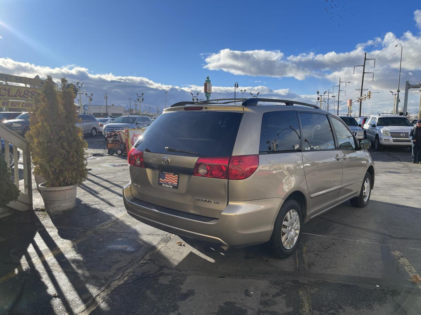 2006 Harvest Gold Metallic /TAN Toyota Sienna CE (5TDZA23C96S) with an 3.3 V6 engine, Automatic transmission, located at 801 South State Street, Salt Lake City, UT, 84111, (801) 328-0098, 40.751953, -111.888206 - 2006 Toyota Sienna *Branded Title* *Rebuilt/Restored* Features: Am/Fm/Cd, Automatic, 7 Passenger, Cloth Seats, 3.3 LITER V6 VVT-i, runs and drives good passes Utah state emissions testing requirements. - Photo#6