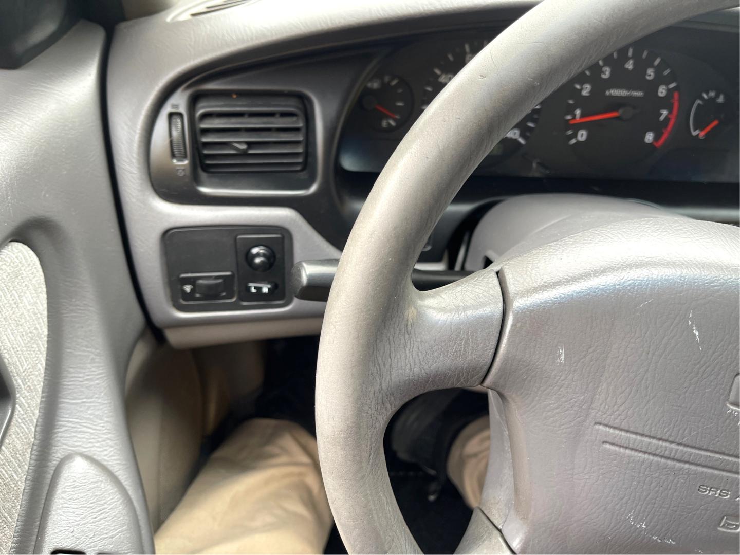 2001 Silver Sky Metallic /Gray Nissan Altima GXE (1N4DL01DX1C) with an 2.4 L 4 Cylinder engine, AUTOMATIC transmission, located at 801 South State Street, Salt Lake City, UT, 84111, (801) 328-0098, 40.751953, -111.888206 - Features:AM/FM Stereo, Air Conditioning, Automatic Transmission, CD Audio, Cloth Seats, Cruise Control, Limited Edition, Power Locks, Power Mirrors, Power Seat(s), Power Windows, Rear Defroster "Immerse yourself in a delightful driving experience with this 2001 Nissan Altima. Adds reliability and - Photo#21