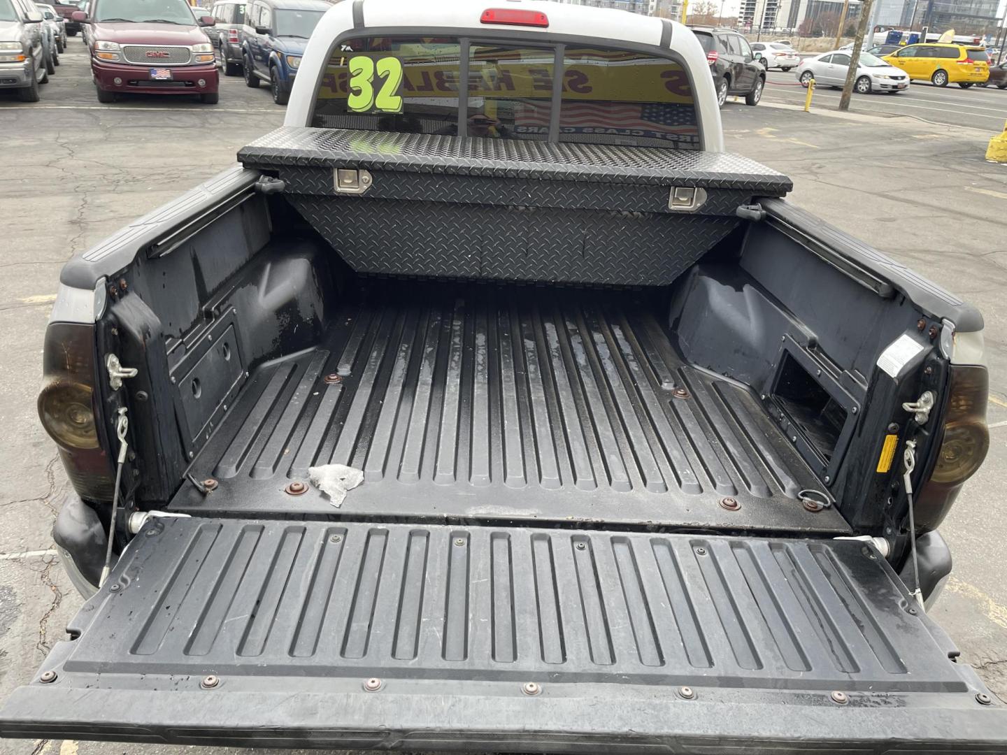 2010 Silver Sky Metallic /Gray Toyota Tacoma Prerunner (3TMJU4GN0AM) with an 4.0 L V6 vvt-i engine, AUTOMATIC transmission, located at 801 South State Street, Salt Lake City, UT, 84111, (801) 328-0098, 40.751953, -111.888206 - Experience unbeatable durability with this 2010 Toyota Tacoma. Reliable with impressive off-road capabilities, it offers a smooth ride and a comfortable, well-built interior. A dream for any adventurer. Own the road - and everywhere beyond. Get it used for a great value. Live the Toyota Tacoma exper - Photo#13