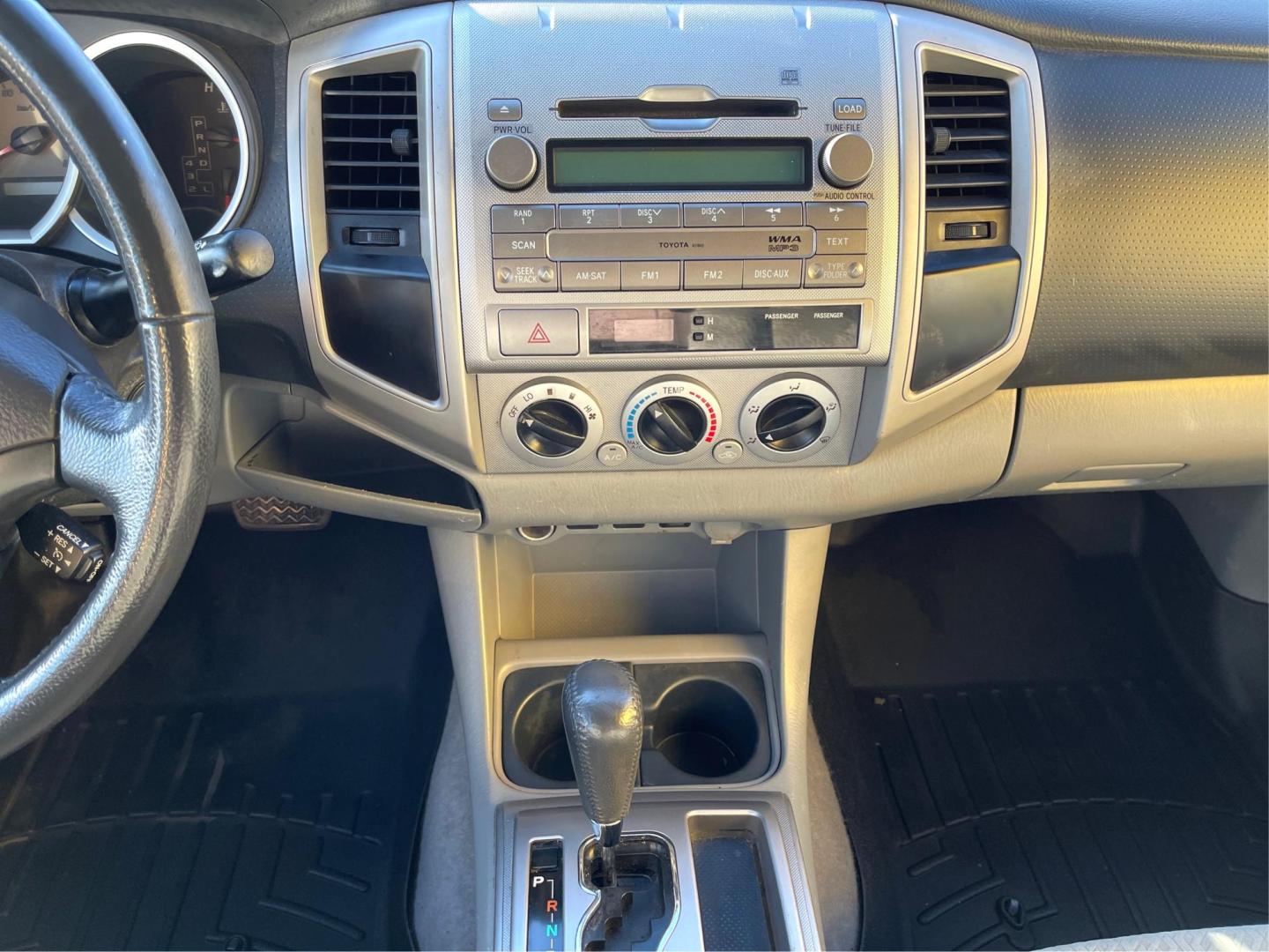 2010 Silver Sky Metallic /Gray Toyota Tacoma Prerunner (3TMJU4GN0AM) with an 4.0 L V6 vvt-i engine, AUTOMATIC transmission, located at 801 South State Street, Salt Lake City, UT, 84111, (801) 328-0098, 40.751953, -111.888206 - Experience unbeatable durability with this 2010 Toyota Tacoma. Reliable with impressive off-road capabilities, it offers a smooth ride and a comfortable, well-built interior. A dream for any adventurer. Own the road - and everywhere beyond. Get it used for a great value. Live the Toyota Tacoma exper - Photo#20