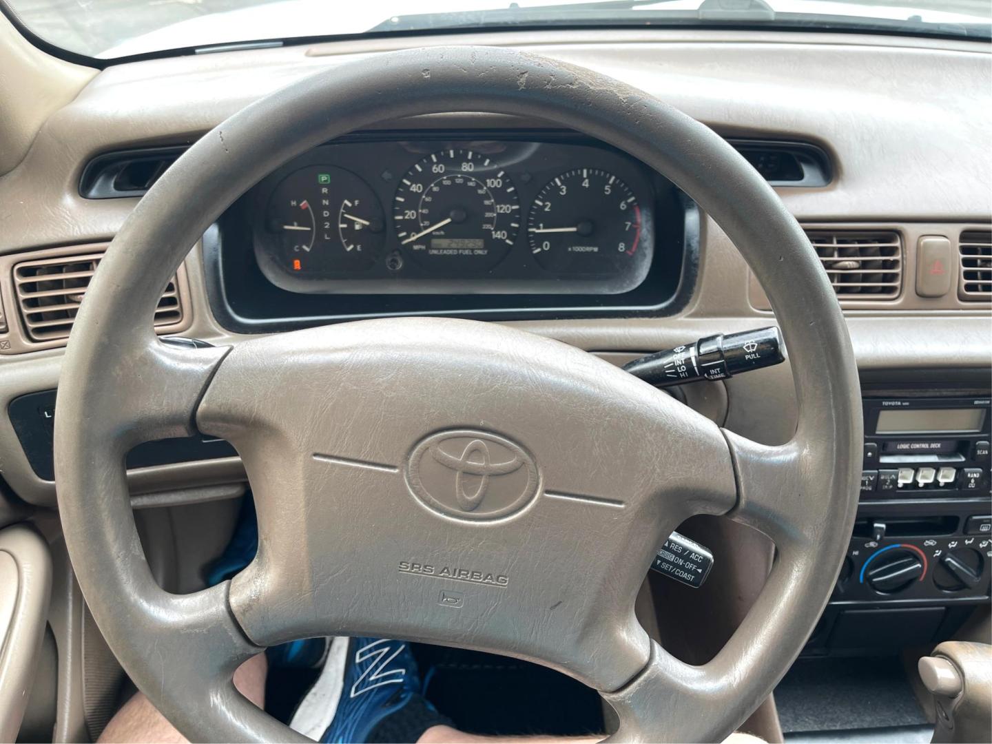 1999 Pure White /Tan Toyota Camry LE (JT2BG28KXX0) with an 2.2Liter 4 Cylinder engine, Automatic transmission, located at 801 South State Street, Salt Lake City, UT, 84111, (801) 328-0098, 40.751953, -111.888206 - Top Features:Cloth Seats, ABS Brakes, CD Audio, Power Mirrors, Side Airbags, AM/FM Stereo, Cassette Player, Power Seat(s), Air Conditioning, Cruise Control, Power Windows, Automatic Transmission, Power Locks, Rear Defroster "Experience unbeatable reliability with this 1999 used Toyota Camry. Boas - Photo#16