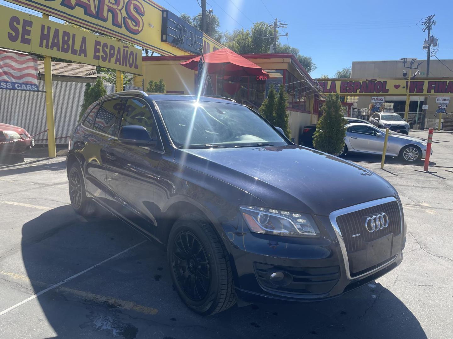 2010 Blue /Tan Audi Q5 Premium Plus (WA1LKAFP2AA) with an 3.2L V6 engine, Automatic transmission, located at 801 South State Street, Salt Lake City, UT, 84111, (801) 328-0098, 40.751953, -111.888206 - Features: 4WD/AWD, Panoramic Sunroof, Alloy Wheels, Parking Sensors, Bluetooth Technology, Power Hatch/Deck Lid, Front Seat Heaters, Rear View Camera, Leather Seats, Satellite Radio Ready, Memory Seat(s), ABS Brakes, CD Audio, Power Locks, Rear Defroster, AM/FM Stereo, Cruise Control, Power Mirrors, - Photo#3