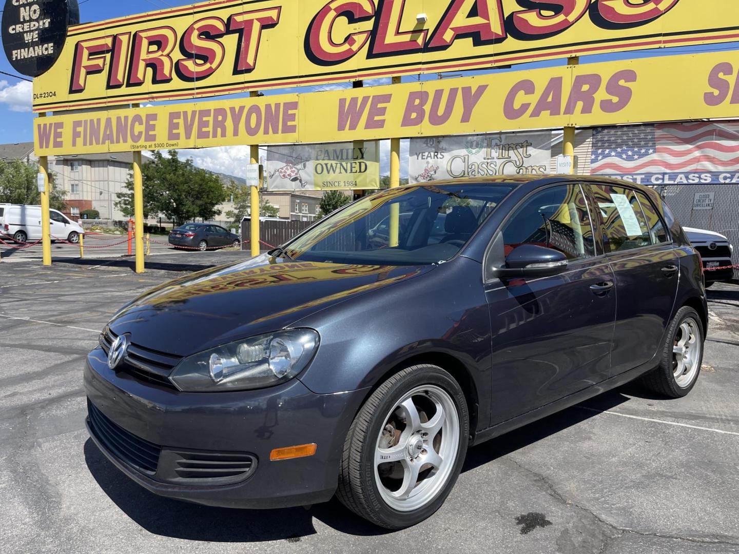 2011 French Blue Metallic /Black Volkswagen Golf 2.5L 4-Door PZEV (WVWDB7AJ3BW) with an 2.5L L5 DOHC 20V engine, 6-Speed Automatic transmission, located at 801 South State Street, Salt Lake City, UT, 84111, (801) 328-0098, 40.751953, -111.888206 - Clean Carfax! Clean title! From a dry climate area no salt no rust! Very nice must see! Features: Alloy Wheels, Front Seat Heaters, Bluetooth Technology, Sunroof(s), Cloth Seats, ABS Brakes, Auxiliary Audio Input, Power Locks, Side Airbags, AM/FM Stereo CD Audio, Power Mirrors, Traction Control, A - Photo#0