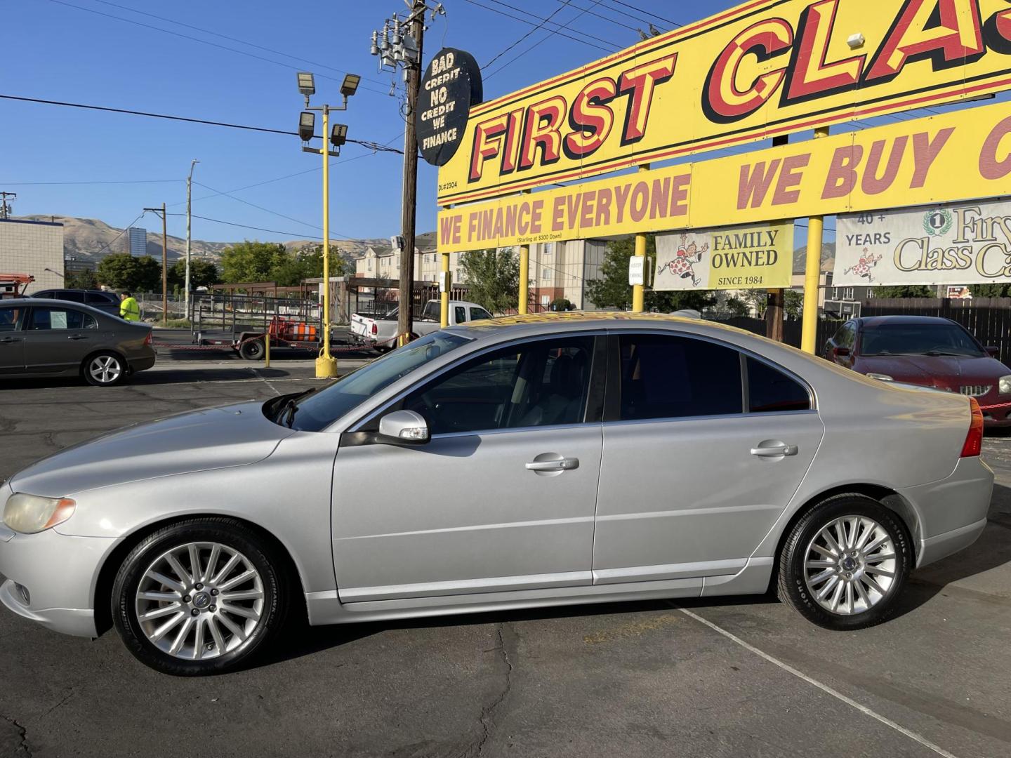 2008 Silver Sky Metallic /Black Volvo S80 3.2 FWD (YV1AS982781) with an 3.2L L6 DOHC 24V TURBO engine, 6-Speed Automatic Overdrive transmission, located at 801 South State Street, Salt Lake City, UT, 84111, (801) 328-0098, 40.751953, -111.888206 - Clean title! Only 2 owners, super low miles for the year only 103,905 miles!!! Hard to find this clean with low miles for this year. Features: Alloy Wheels, Rear Seat Heaters, Leather Seats, Run Flat Tires, Memory Seat(s), Sunroof(s), ABS Brakes, Auxiliary Audio, InputPower Locks, Rear Defroster, A - Photo#11