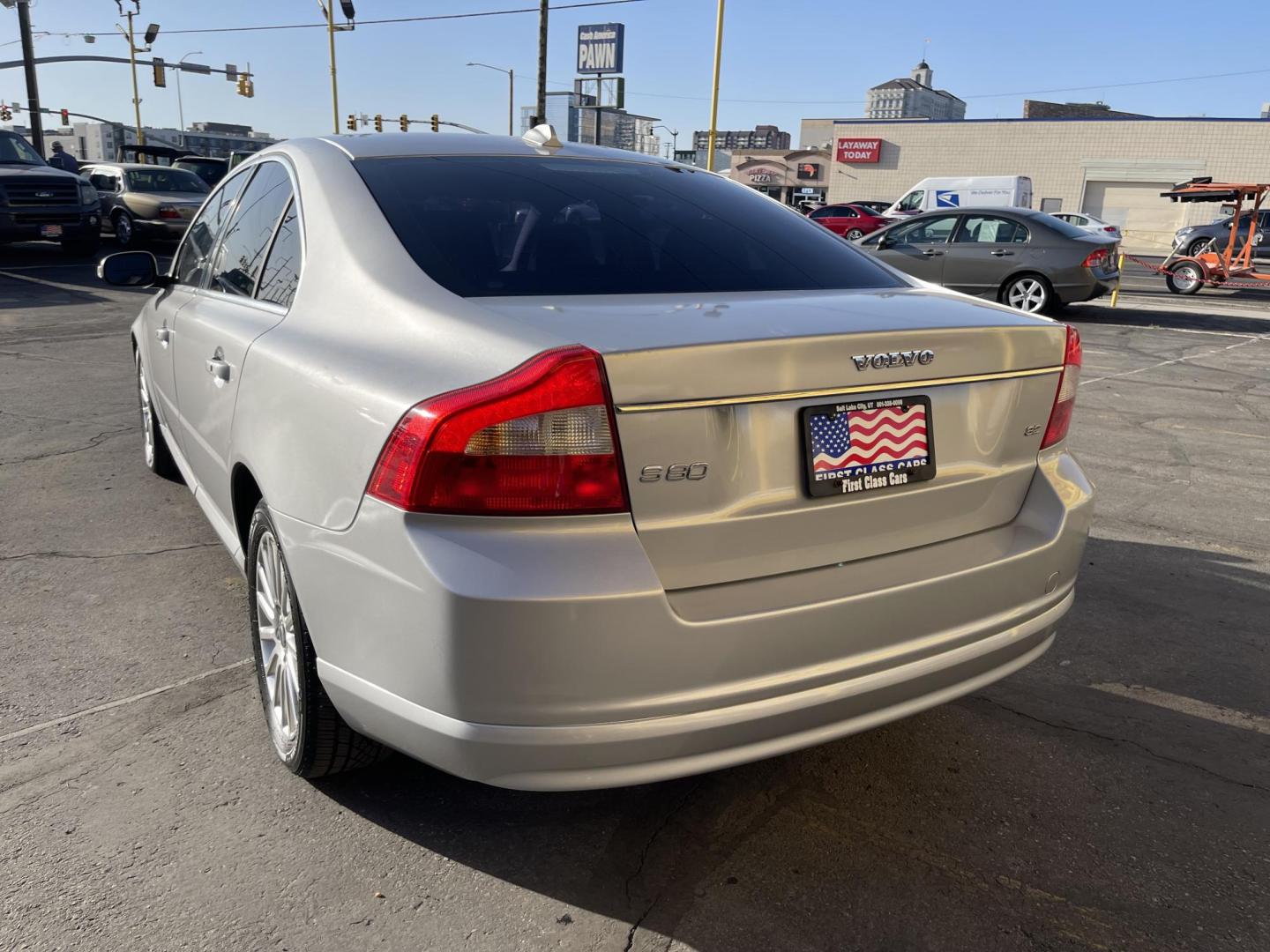 2008 Silver Sky Metallic /Black Volvo S80 3.2 FWD (YV1AS982781) with an 3.2L L6 DOHC 24V TURBO engine, 6-Speed Automatic Overdrive transmission, located at 801 South State Street, Salt Lake City, UT, 84111, (801) 328-0098, 40.751953, -111.888206 - Clean title! Only 2 owners, super low miles for the year only 103,905 miles!!! Hard to find this clean with low miles for this year. Features: Alloy Wheels, Rear Seat Heaters, Leather Seats, Run Flat Tires, Memory Seat(s), Sunroof(s), ABS Brakes, Auxiliary Audio, InputPower Locks, Rear Defroster, A - Photo#8