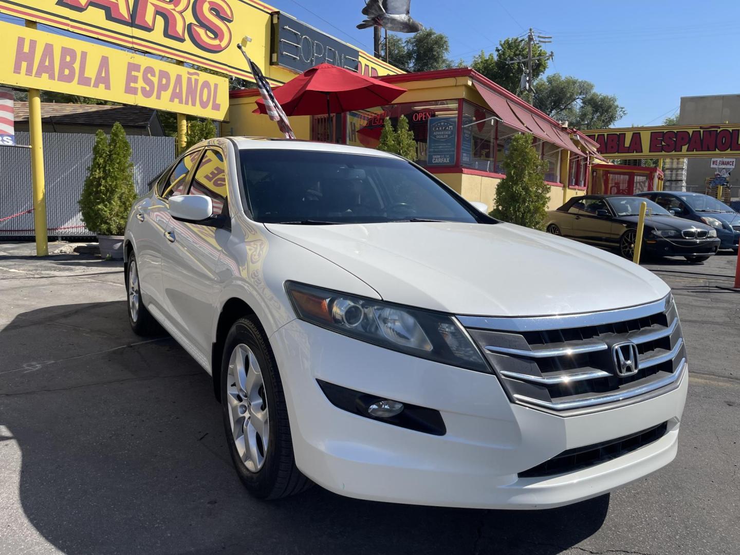 2010 Pure White /Black Honda Accord Crosstour EX-L 2WD 5-Spd AT (5J6TF1H52AL) with an 3.5L V6 SOHC 24V engine, 5-Speed Automatic transmission, located at 801 South State Street, Salt Lake City, UT, 84111, (801) 328-0098, 40.751953, -111.888206 - Super clean 2010 Honda Accord Crosstour! Hard to find car only 1 owner reported on the Carfax history report. Vehicle has been well maintained and clean. It has been regularly serviced with 18 service records reported to Carfax. Tons of space in the back with the hatchback! Great storage space with - Photo#5