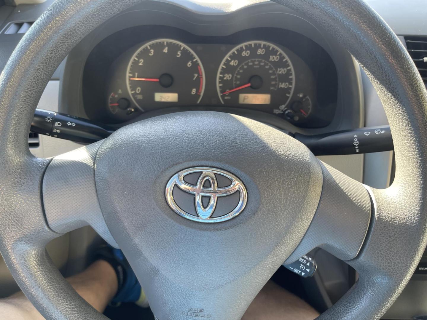 2009 Graphite Pearl /Gray Toyota Corolla LE (JTDBL40E89J) with an 1.8L L4 DOHC 16V engine, 5-Speed Automatic Overdrive transmission, located at 801 South State Street, Salt Lake City, UT, 84111, (801) 328-0098, 40.751953, -111.888206 - Clean title! Clean Carfax history report no reported accidents on Carfax! Only 3 previous owners reported. From a dry climate area! Great gas mileage! Boasts 35 Highway MPG and 27 City MPG! This Toyota COROLLA delivers a Gas I4 1.8L/110 engine powering this Automatic transmission. Features: Cloth - Photo#16