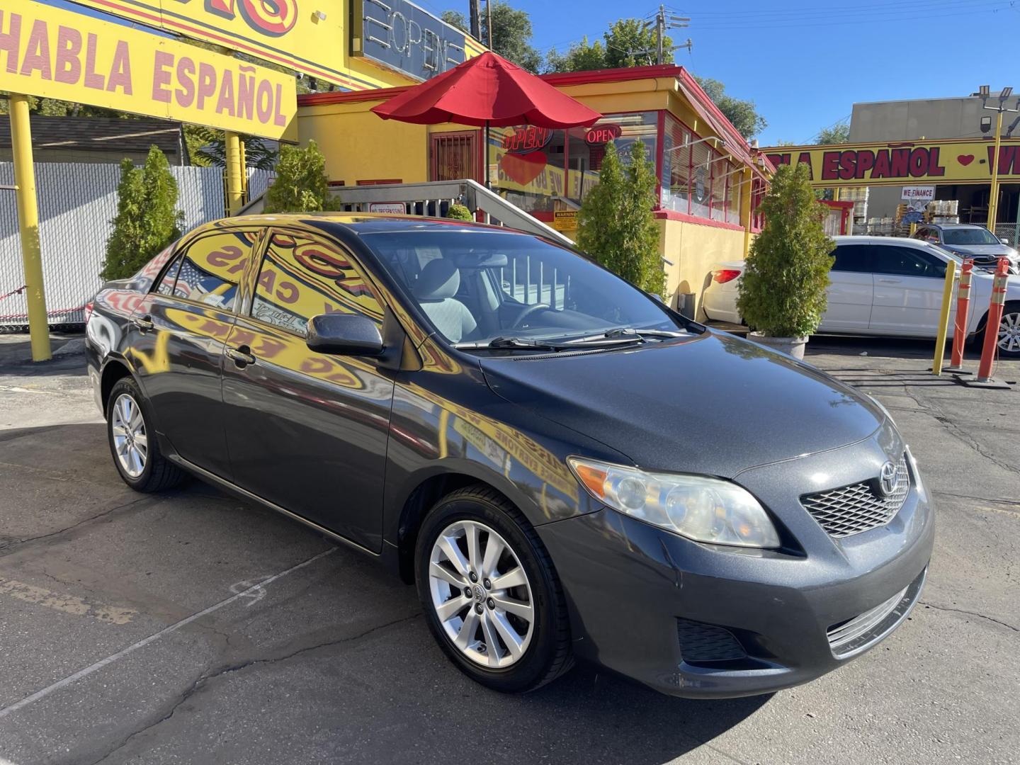 2009 Graphite Pearl /Gray Toyota Corolla LE (JTDBL40E89J) with an 1.8L L4 DOHC 16V engine, 5-Speed Automatic Overdrive transmission, located at 801 South State Street, Salt Lake City, UT, 84111, (801) 328-0098, 40.751953, -111.888206 - Clean title! Clean Carfax history report no reported accidents on Carfax! Only 3 previous owners reported. From a dry climate area! Great gas mileage! Boasts 35 Highway MPG and 27 City MPG! This Toyota COROLLA delivers a Gas I4 1.8L/110 engine powering this Automatic transmission. Features: Cloth - Photo#3