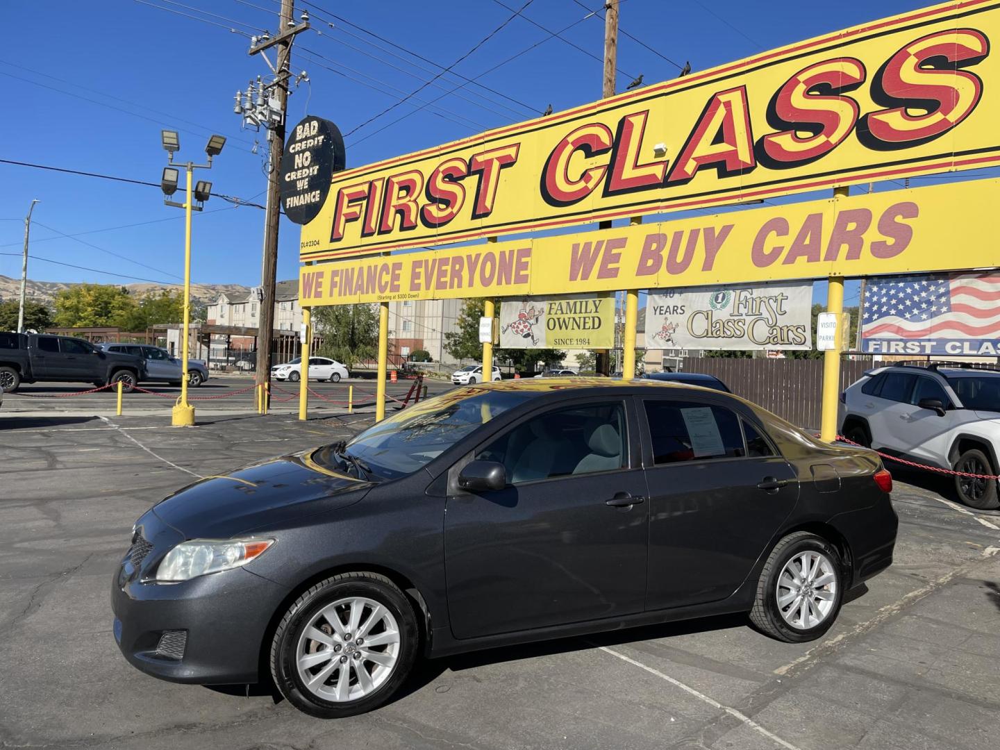 2009 Graphite Pearl /Gray Toyota Corolla LE (JTDBL40E89J) with an 1.8L L4 DOHC 16V engine, 5-Speed Automatic Overdrive transmission, located at 801 South State Street, Salt Lake City, UT, 84111, (801) 328-0098, 40.751953, -111.888206 - Clean title! Clean Carfax history report no reported accidents on Carfax! Only 3 previous owners reported. From a dry climate area! Great gas mileage! Boasts 35 Highway MPG and 27 City MPG! This Toyota COROLLA delivers a Gas I4 1.8L/110 engine powering this Automatic transmission. Features: Cloth - Photo#9