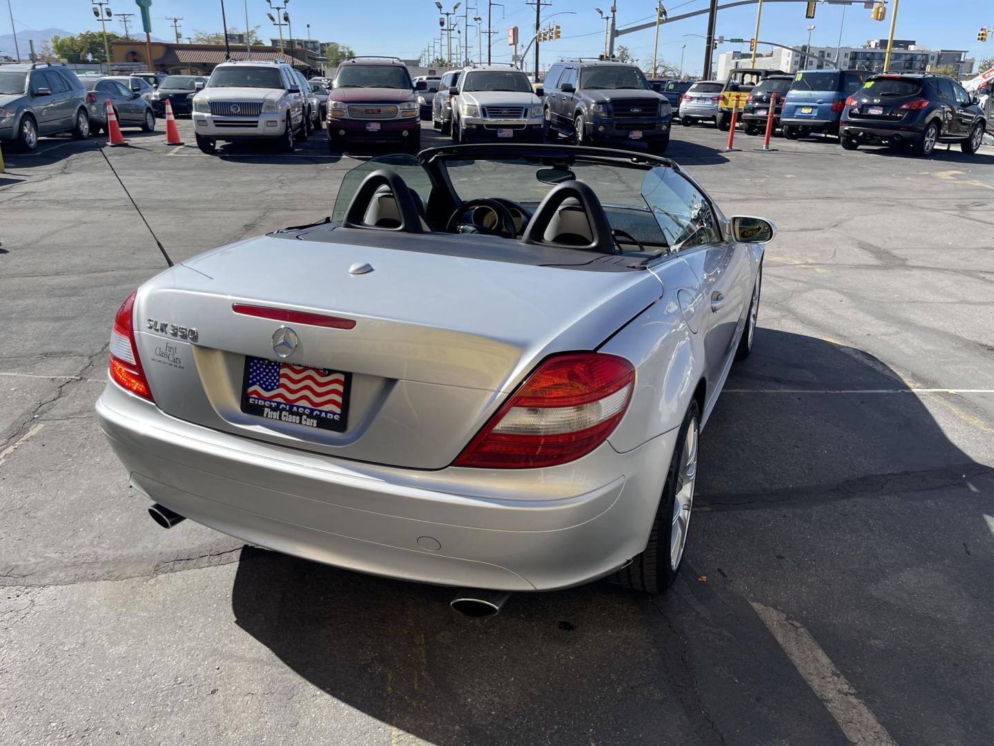 2007 Silver Sky Metallic /Black Mercedes-Benz SLK SLK350 (WDBWK56FX7F) with an 3.5L V6 DOHC 24V engine, Automatic transmission, located at 801 South State Street, Salt Lake City, UT, 84111, (801) 328-0098, 40.751953, -111.888206 - Real nice hard to find Mercedes-Benz SLK 350 Convertible with hard top! Rare car with low miles only 87,295 miles. Real clean black leather interior! Hard to find this is a must see vehicle! Call for details. Vehicle was declared a total loss by insurance and has been issued a Rebuilt restored title - Photo#15