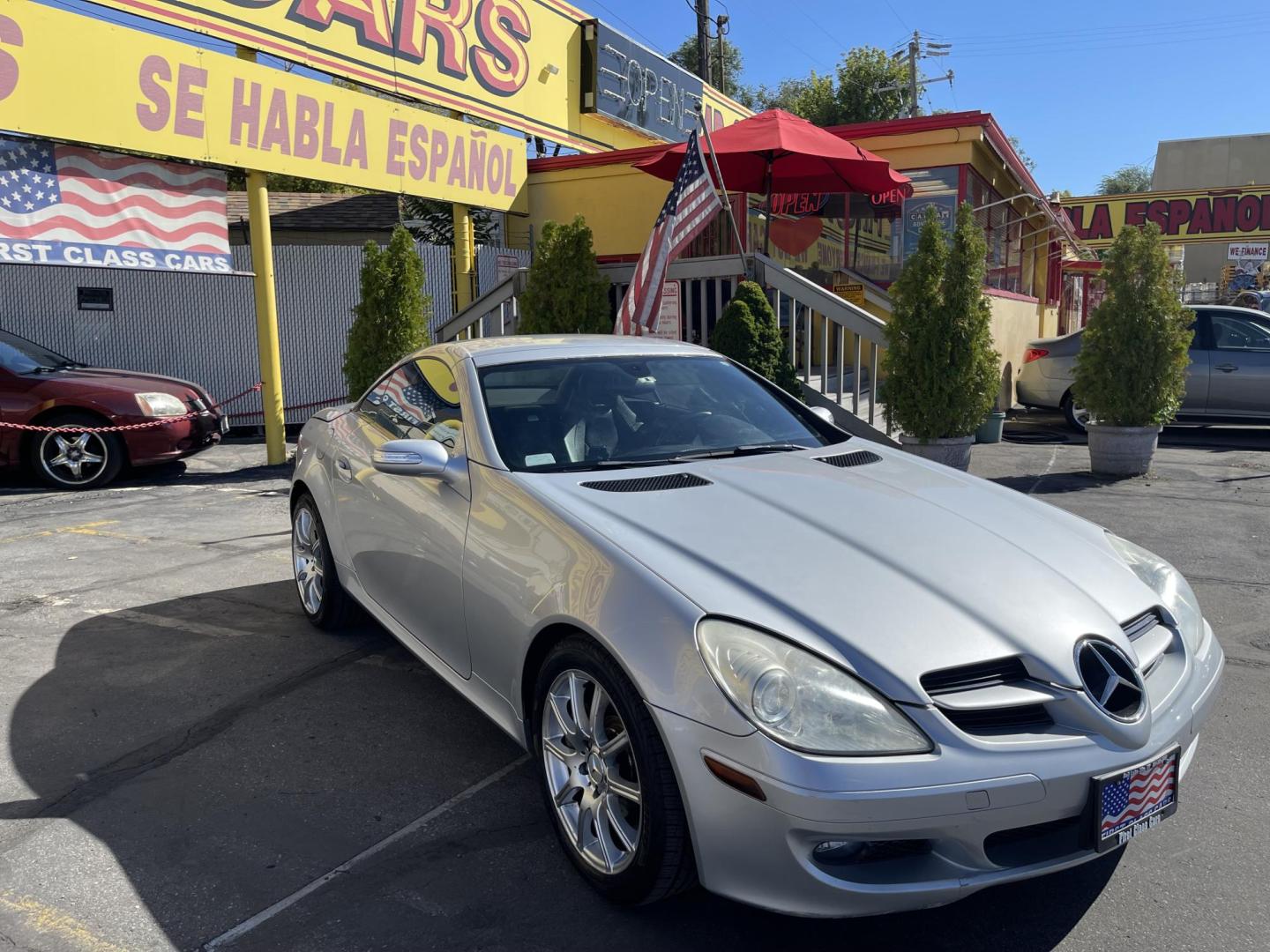 2007 Silver Sky Metallic /Black Mercedes-Benz SLK SLK350 (WDBWK56FX7F) with an 3.5L V6 DOHC 24V engine, Automatic transmission, located at 801 South State Street, Salt Lake City, UT, 84111, (801) 328-0098, 40.751953, -111.888206 - Real nice hard to find Mercedes-Benz SLK 350 Convertible with hard top! Rare car with low miles only 87,295 miles. Real clean black leather interior! Hard to find this is a must see vehicle! Call for details. Vehicle was declared a total loss by insurance and has been issued a Rebuilt restored title - Photo#3