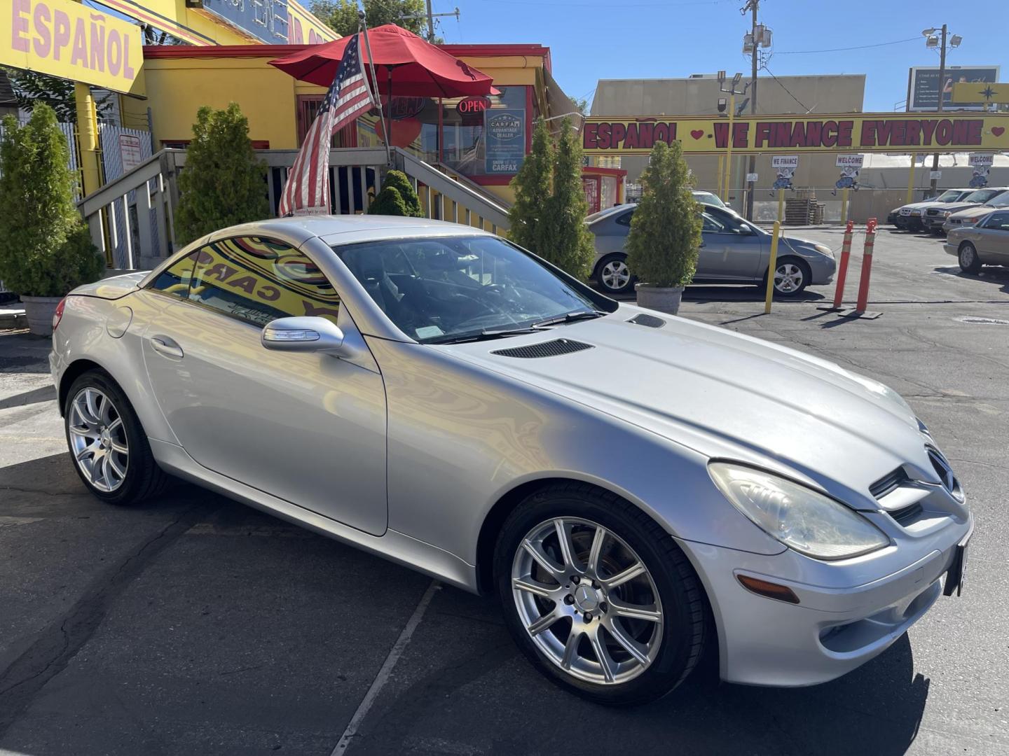 2007 Silver Sky Metallic /Black Mercedes-Benz SLK SLK350 (WDBWK56FX7F) with an 3.5L V6 DOHC 24V engine, Automatic transmission, located at 801 South State Street, Salt Lake City, UT, 84111, (801) 328-0098, 40.751953, -111.888206 - Real nice hard to find Mercedes-Benz SLK 350 Convertible with hard top! Rare car with low miles only 87,295 miles. Real clean black leather interior! Hard to find this is a must see vehicle! Call for details. Vehicle was declared a total loss by insurance and has been issued a Rebuilt restored title - Photo#4