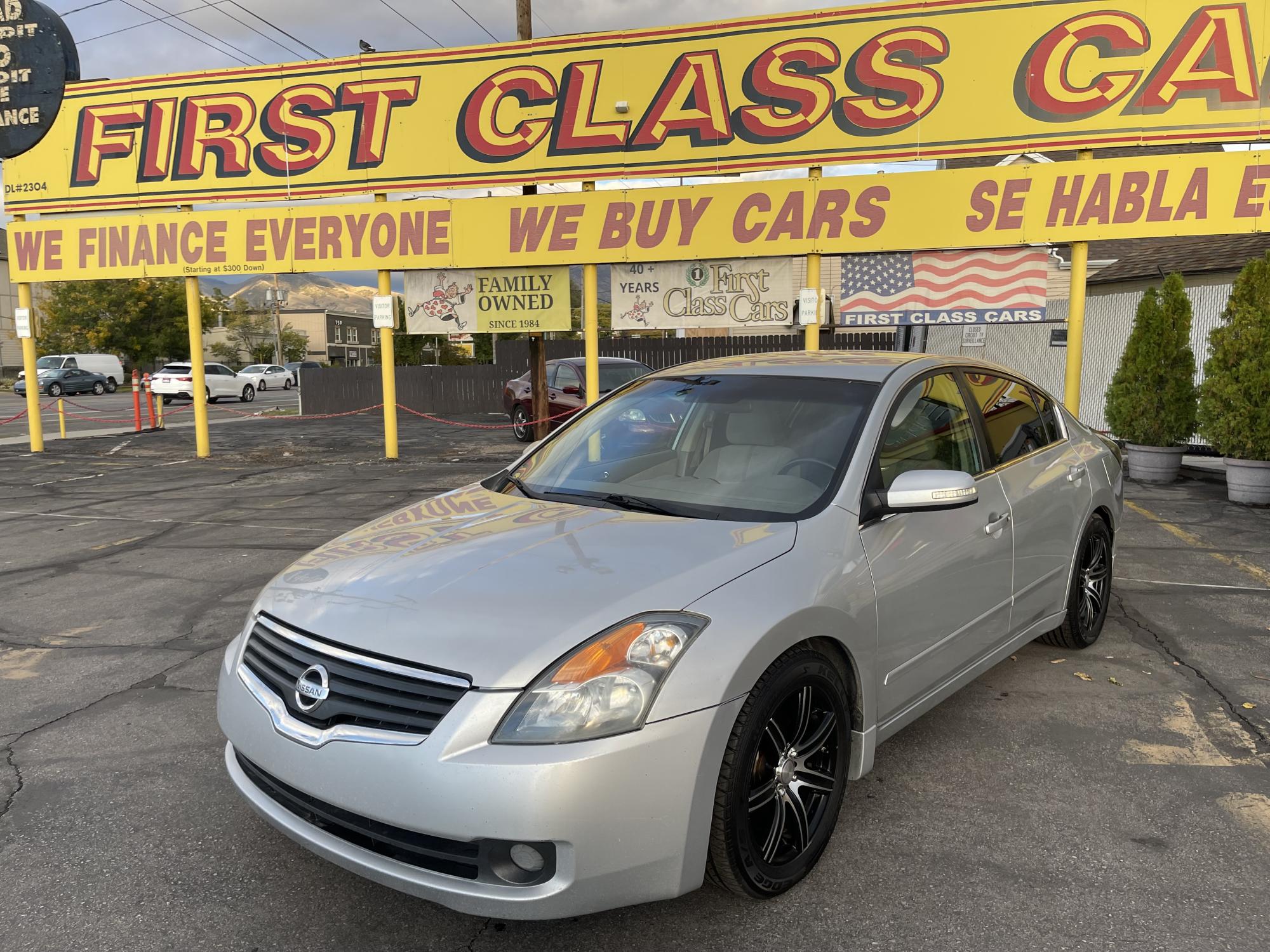 photo of 2008 Nissan Altima 3.5 SE