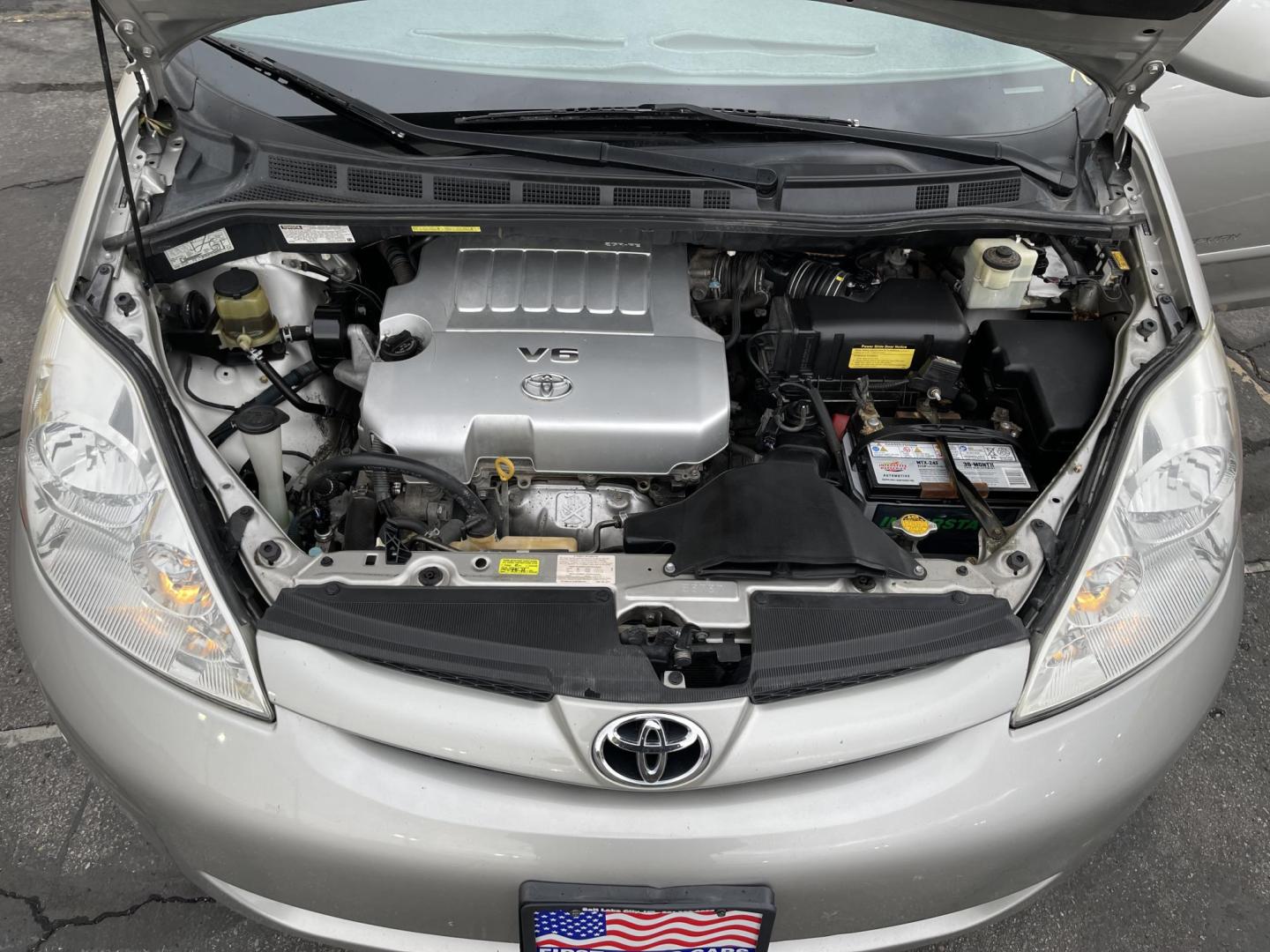 2009 Silver Sky Metallic /Tan Toyota Sienna XLE BraunAbility (5TDZK22C59S) with an 3.5L V6 EFI DOHC 24V engine, 5-Speed Automatic transmission, located at 801 South State Street, Salt Lake City, UT, 84111, (801) 328-0098, 40.751953, -111.888206 - Equipped with BraunAbility motorized wheelchair ramp. Great van in good shape for anyone who needs a handicap accessible van. No middle row seating for the wheelchair ramp. The BraunAbility wheelchair ramp is over $10,000 if you purchase the ramp separately from a BraunAbility dealer not including t - Photo#28