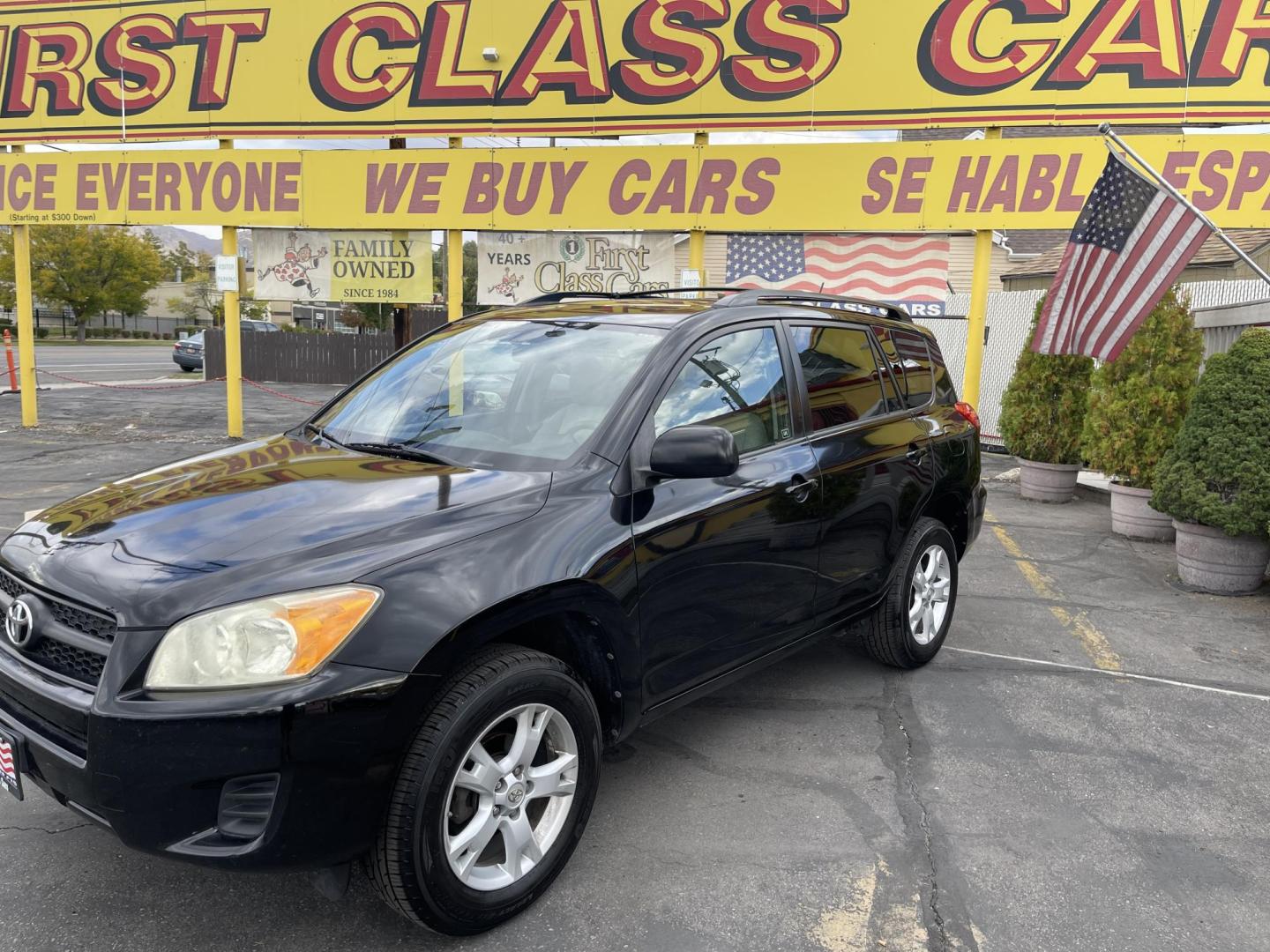 2011 Black /Black Toyota RAV4 Base I4 Front wheel drive (JTMZF4DV8B5) with an 2.4L L4 DOHC 16V engine, 4-Speed Automatic transmission, located at 801 South State Street, Salt Lake City, UT, 84111, (801) 328-0098, 40.751953, -111.888206 - Clean title! No reported accidents on Carfax! Carfax shows regular service and maintenance has been done.Tires look like they are in good condition. Nice SUV great gas mileage for a small SUV fuel economy for this model is 22 mpg city/28 mpg highway and 24 mpg combined. Features: Automatic, cloth - Photo#9