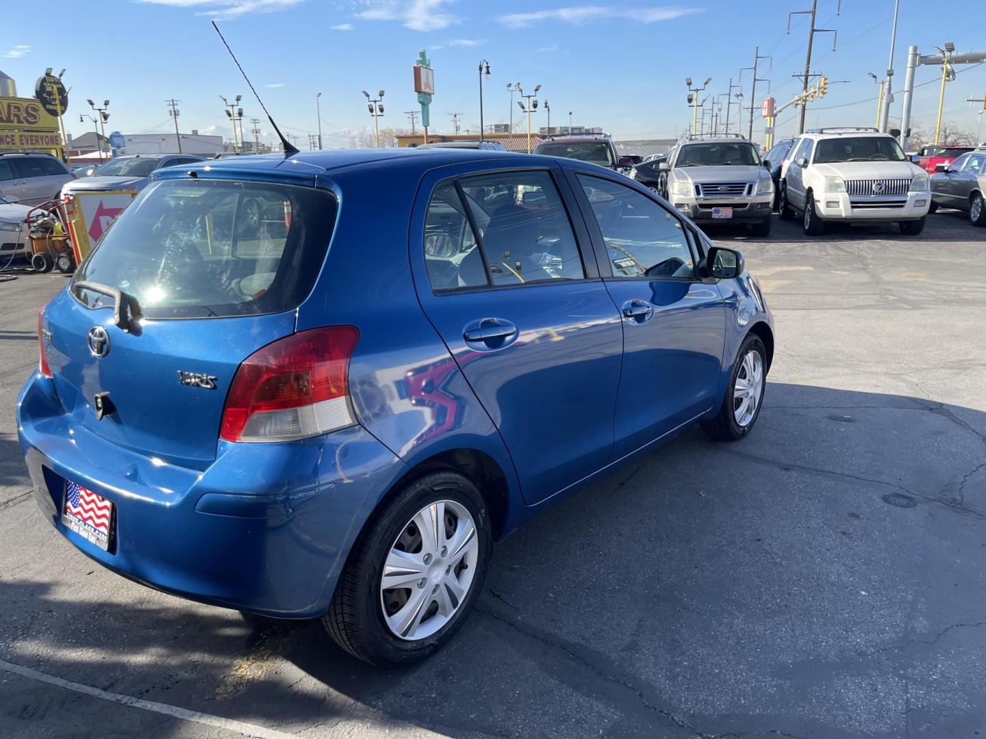 2010 Fiji Blue Pearl /Gray Toyota Yaris Liftback 5-Door AT (JTDKT4K36A5) with an 1.5L L4 DOHC 16V engine, 4-Speed Automatic transmission, located at 801 South State Street, Salt Lake City, UT, 84111, (801) 328-0098, 40.751953, -111.888206 - Clean title! Only 2 reported owners on the Carfax history report! Clean car inside and out! Must see for anyone looking for a nice affordable car with great gas mileage! The 2010 Toyota Yaris Liftback 5-Door AT gets an EPA-estimated 29 miles per gallon (mpg) in the city and 35 mpg on the highway. F - Photo#5