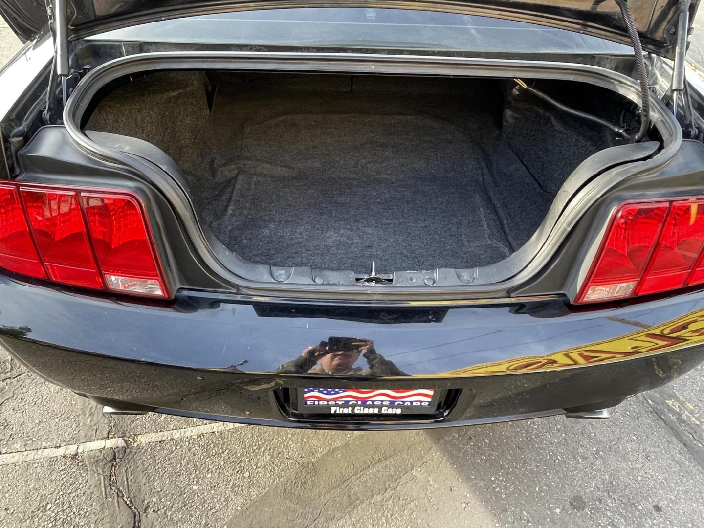 2007 Black /Black Ford Mustang GT Deluxe Coupe (1ZVFT82H975) with an 4.6L V8 SOHC 24V engine, Manual transmission, located at 801 South State Street, Salt Lake City, UT, 84111, (801) 328-0098, 40.751953, -111.888206 - Clean title! Originally from dry climate area according to the Carfax has only been in Utah since 2018! Dry climate clean car in great condition. Very nice clean car in great condition!!! Features: Alloy Wheels, Bluetooth Technology, Leather Seats, ABS Brakes, CD Audio, Power Mirrors, Rear Spoiler - Photo#21