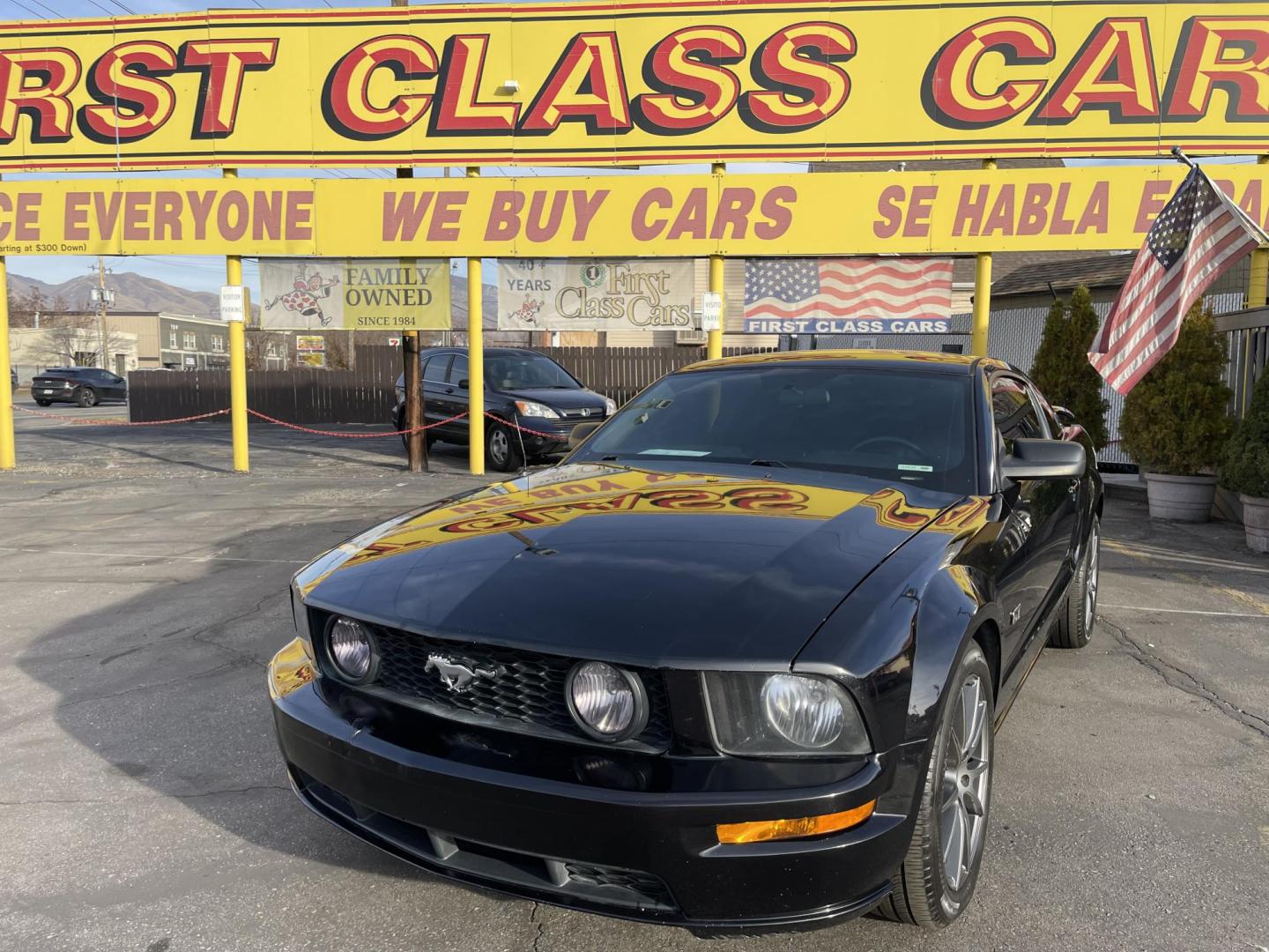 2007 Black /Black Ford Mustang GT Deluxe Coupe (1ZVFT82H975) with an 4.6L V8 SOHC 24V engine, Manual transmission, located at 801 South State Street, Salt Lake City, UT, 84111, (801) 328-0098, 40.751953, -111.888206 - Clean title! Originally from dry climate area according to the Carfax has only been in Utah since 2018! Dry climate clean car in great condition. Very nice clean car in great condition!!! Features: Alloy Wheels, Bluetooth Technology, Leather Seats, ABS Brakes, CD Audio, Power Mirrors, Rear Spoiler - Photo#1