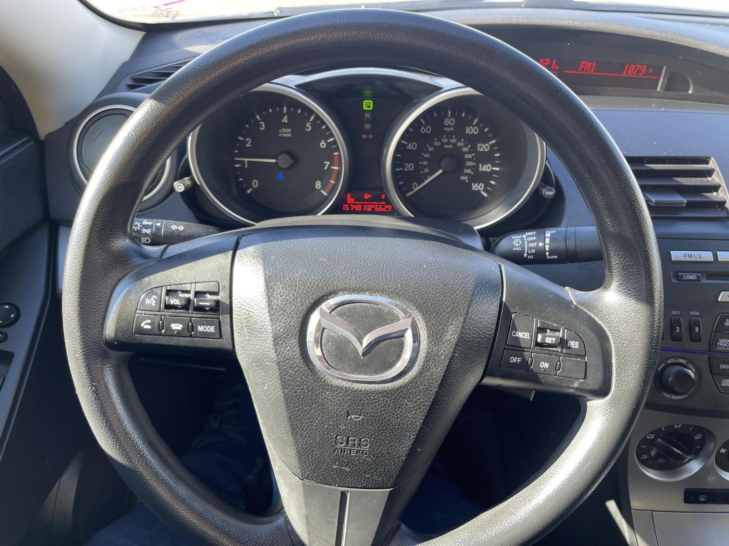 2011 Silver Sky Metallic /Black Mazda MAZDA3 i Touring 4-Door (JM1BL1VG1B1) with an 2.0L L4 DOHC 16V engine, Automatic transmission, located at 801 South State Street, Salt Lake City, UT, 84111, (801) 328-0098, 40.751953, -111.888206 - Car has New Tires! Carfax 1 owner car! Clean title no accidents in great condition for the year and miles! Hard to find, great on gas 25 city highway mpg 32 average gas mileage combined around 27 MPG! Must see for anyone looking for a clean reliable Mazda 3!!!! Features: Alloy Wheels, Bluetooth T - Photo#16