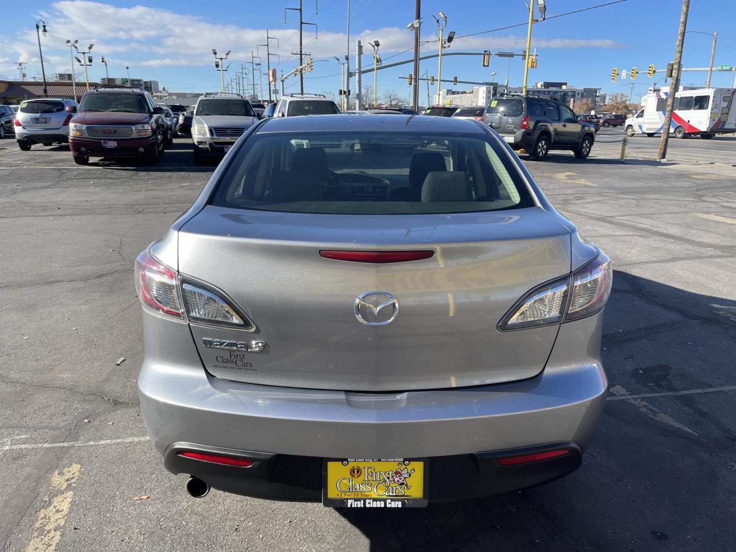 2011 Silver Sky Metallic /Black Mazda MAZDA3 i Touring 4-Door (JM1BL1VG1B1) with an 2.0L L4 DOHC 16V engine, Automatic transmission, located at 801 South State Street, Salt Lake City, UT, 84111, (801) 328-0098, 40.751953, -111.888206 - Car has New Tires! Carfax 1 owner car! Clean title no accidents in great condition for the year and miles! Hard to find, great on gas 25 city highway mpg 32 average gas mileage combined around 27 MPG! Must see for anyone looking for a clean reliable Mazda 3!!!! Features: Alloy Wheels, Bluetooth T - Photo#5