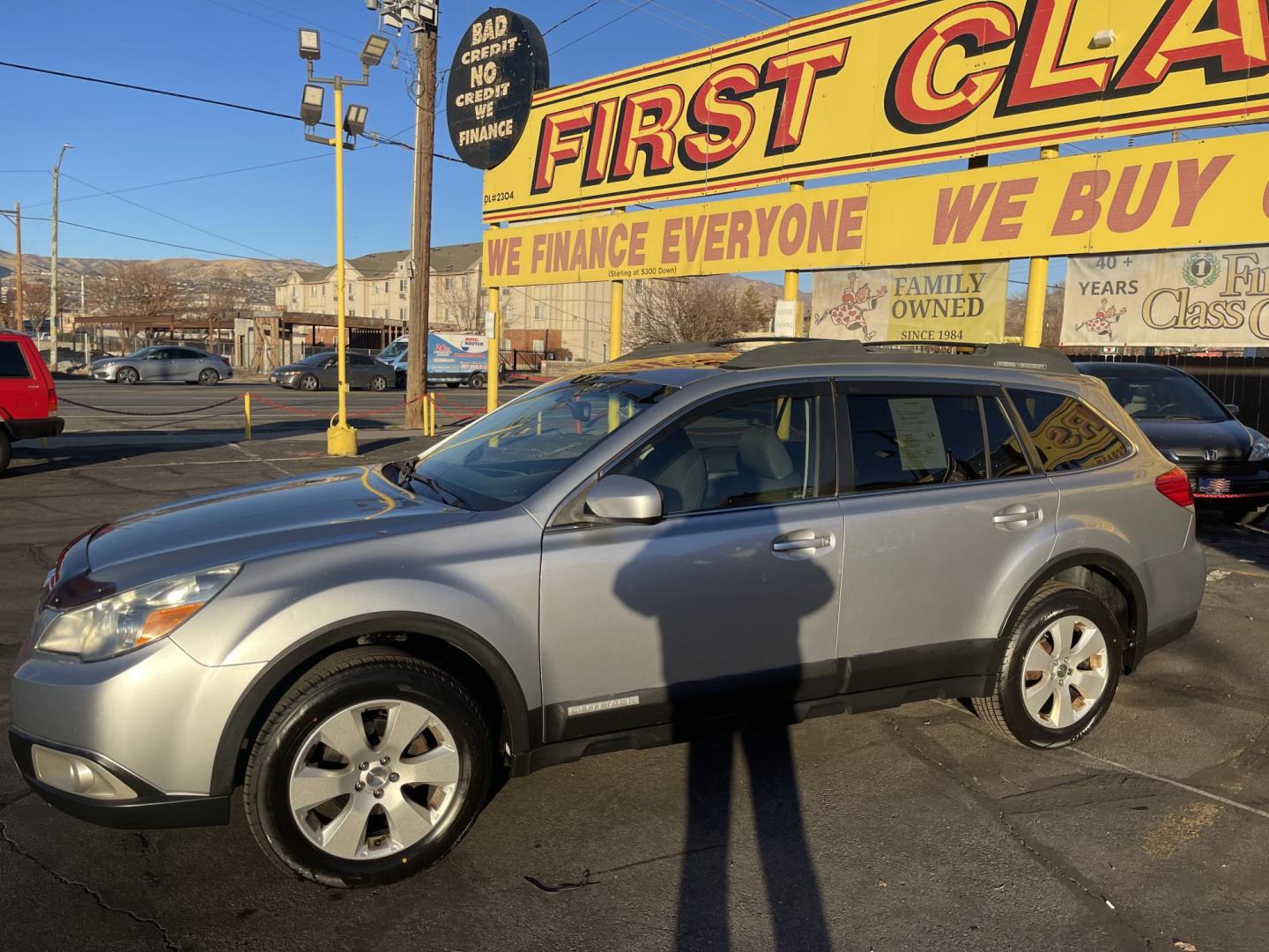 2012 Quick Silver Pearl /Black Subaru Outback 2.5i Premium (4S4BRBGCXC3) with an 2.5L H4 DOHC 16V engine, Automatic transmission, located at 801 South State Street, Salt Lake City, UT, 84111, (801) 328-0098, 40.751953, -111.888206 - New tires! Clean title! Clean Carfax only 2 owners no accidents! Perfect AWD vehicle for winter time! Great gas mileage! Must see for anyone looking for a nice affordable reliable car with AWD! Features: 4WD/AWD, Cloth Seats, Alloy Wheels, Front Seat Heaters, Bluetooth Technology, Tow Hitch, ABS B - Photo#9