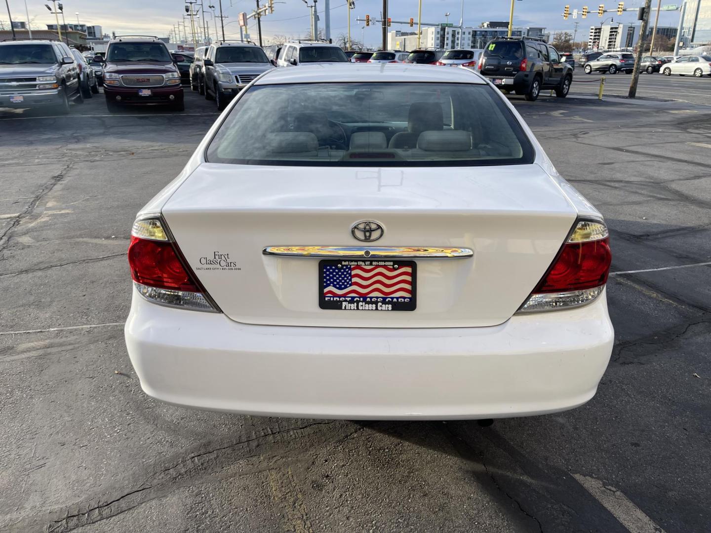 2005 Super White II /Gray Cloth Toyota Camry LE (4T1BE32K55U) with an 2.4L I4 engine, Automatic transmission, located at 801 South State Street, Salt Lake City, UT, 84111, (801) 328-0098, 40.751953, -111.888206 - Life is crazy. Now is the time to buy! All of our prices are just dollars above our cost. These prices will change as soon as life isn't so crazy. So please call or come in. We are here to save you a lot of money! Our service department is OPEN DAILY to help with any of your service needs. P - Photo#6