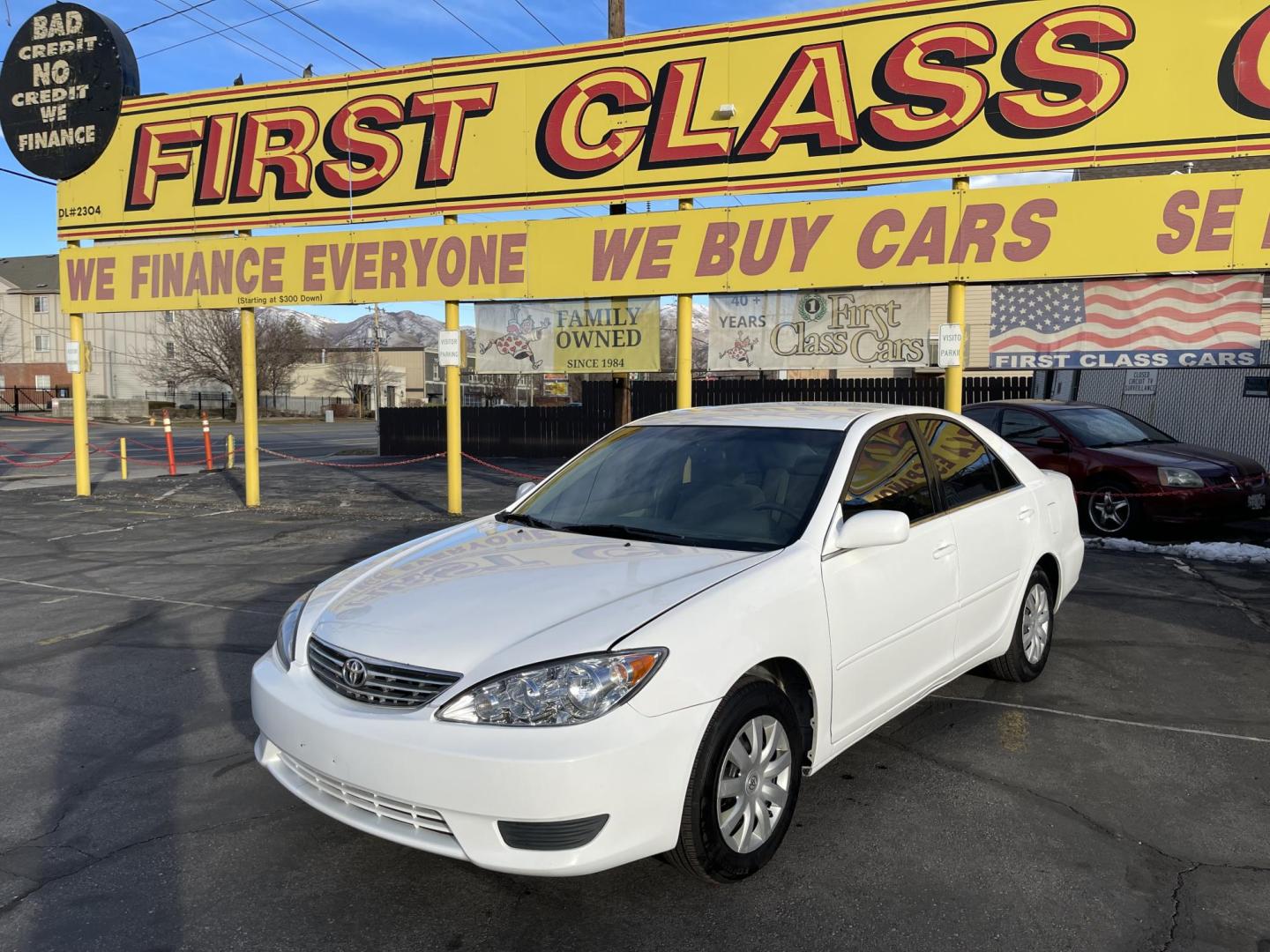 2005 Super White II /Gray Cloth Toyota Camry LE (4T1BE32K55U) with an 2.4L I4 engine, Automatic transmission, located at 801 South State Street, Salt Lake City, UT, 84111, (801) 328-0098, 40.751953, -111.888206 - Life is crazy. Now is the time to buy! All of our prices are just dollars above our cost. These prices will change as soon as life isn't so crazy. So please call or come in. We are here to save you a lot of money! Our service department is OPEN DAILY to help with any of your service needs. P - Photo#0