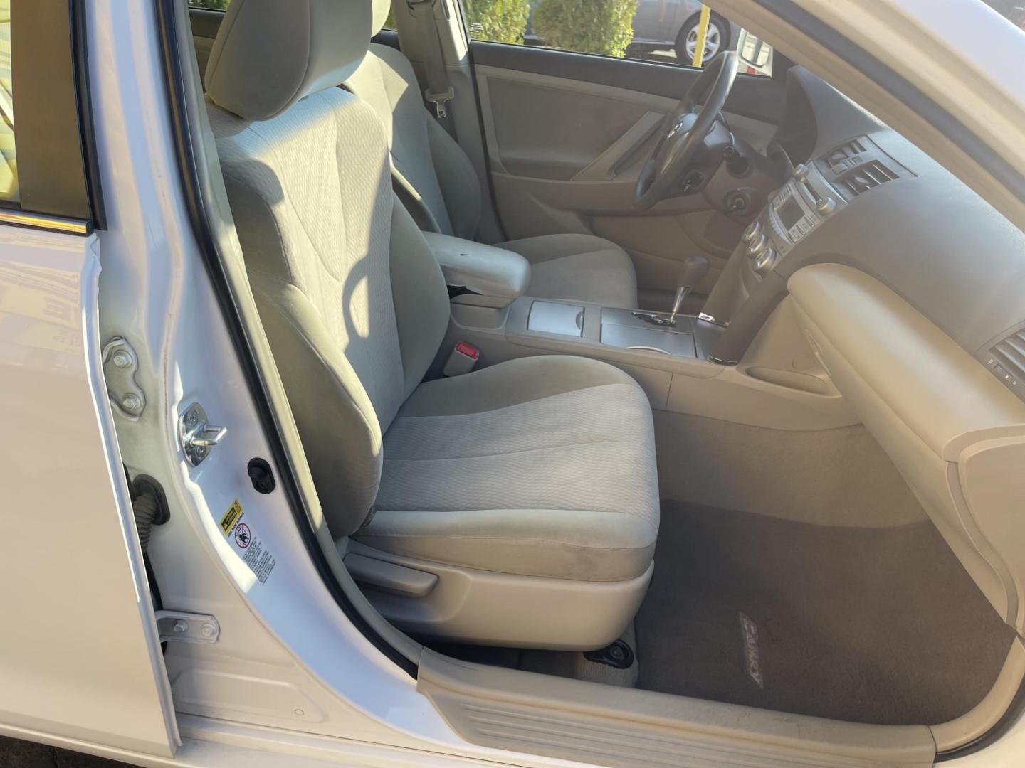 2011 Super White /Gray Cloth Toyota Camry LE (4T4BF3EK7BR) with an 2.5L I4 engine, Automatic transmission, located at 801 South State Street, Salt Lake City, UT, 84111, (801) 328-0098, 40.751953, -111.888206 - Owned by a little old lady that traded the vehicle in to us! Vehicle was originally sold to the owners mother in-law as a 1 owner vehicle it now has had 2 owners she took excellent care of the car! She didn't drive a lot so the car is in great condition and super low miles! Hard to find in this grea - Photo#22